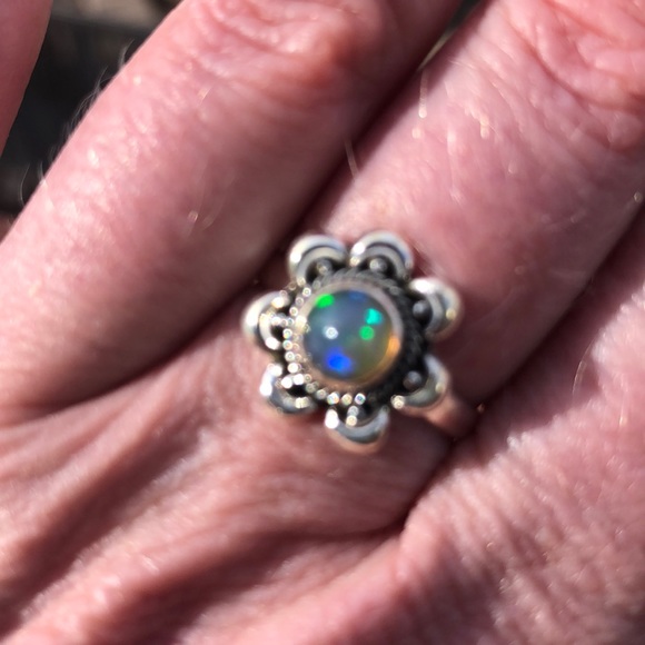 NWT FLASHY OPAL 925 STERLING SILVER RING, SIZE 8 - Picture 5 of 6